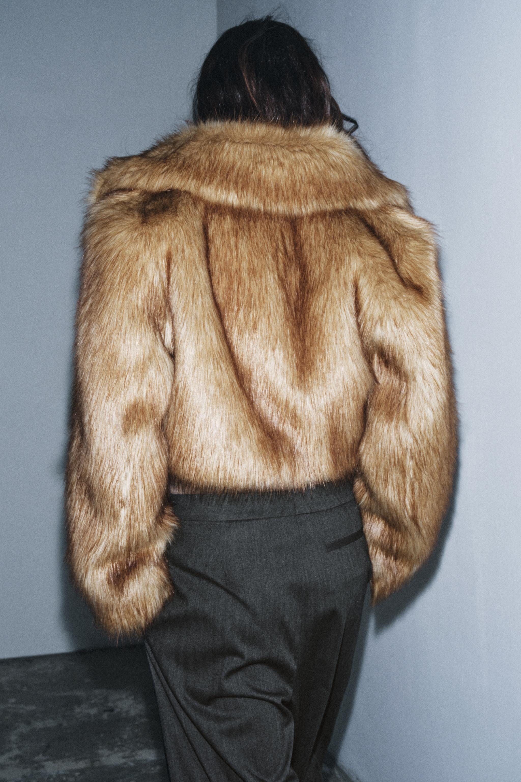 ZW COLLECTION FAUX FUR CROPPED JACKET